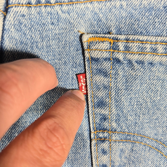 Vintage Levi’s 550 Jeans 34x34 Made in USA 1996 Light Wash Relaxed Fit Tapered - Picture 14 of 14